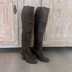 Hinge Over Knee High boots